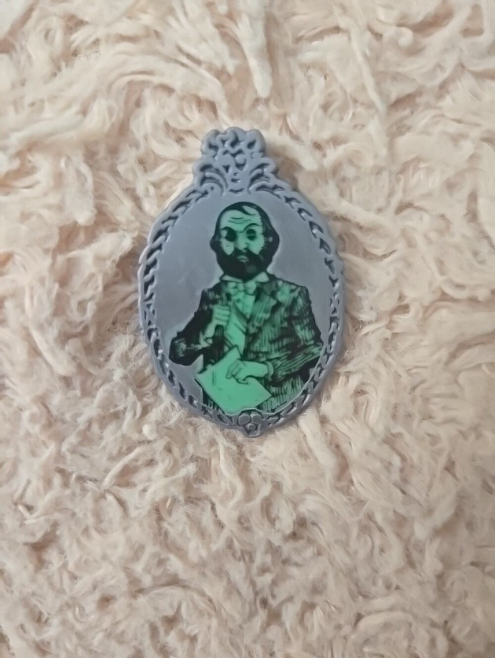 Disney Haunted Mansion Halloween Trading Pin Single Portrait Cameo